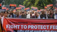 ಚಲೋ ದಿಲ್ಲಿ | ಕರ್ನಾಟಕದ ಬೆನ್ನಲ್ಲೇ ಕೇರಳದ ಕಹಳೆ; ಪಿಣರಾಯಿಗೆ ದನಿಗೂಡಿಸಿದ ಡಿಎಂಕೆ, ಎಎಪಿ, ಎನ್ಸಿ, ಸಿಪಿಎಂ