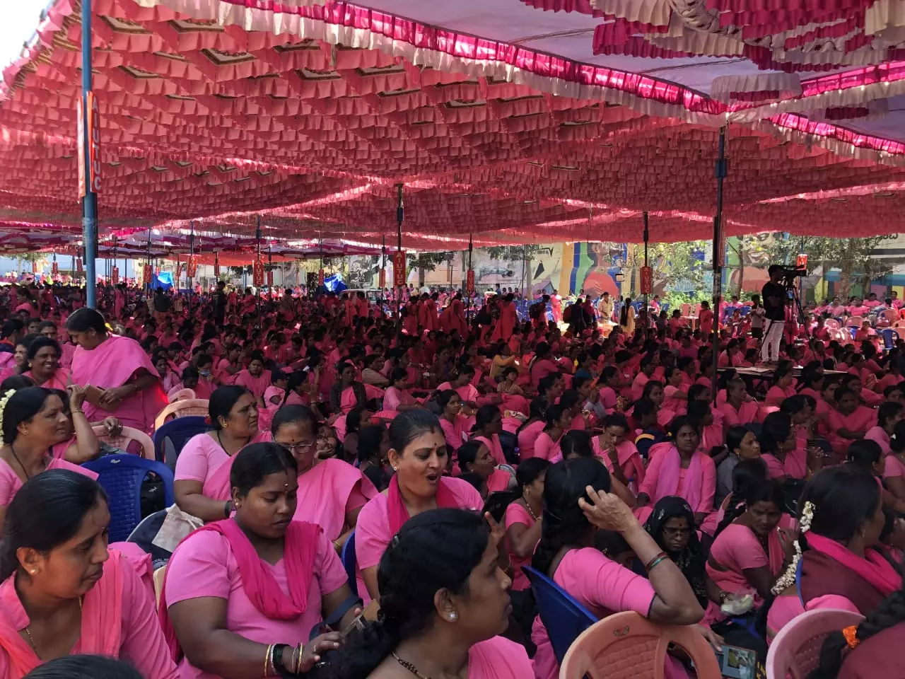 ವೇತನ ಹೆಚ್ಚಳ ಬೇಡಿಕೆ | ಆಶಾ ಕಾರ್ಯಕರ್ತೆಯರ ʼವಿಧಾನಸೌಧ ಚಲೋʼ