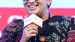 ಅಮೇಥಿಯಿಂದ ಮಾತ್ರ ಸ್ಪರ್ಧಿಸಿ: ಸ್ಮೃತಿ ಇರಾನಿ ಸವಾಲು