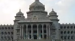 ಕನ್ನಡ ನಾಮಫಲಕ ಅಳವಡಿಕೆಗೆ ಗಡುವು: ಇಂದೇ ಕೊನೆ