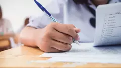 ಪಬ್ಲಿಕ್‌ ಪರೀಕ್ಷೆ ಗೊಂದಲ | ಮಕ್ಕಳು, ಪೋಷಕರ ಆತಂಕಕ್ಕೆ ಕುರುಡಾದ ಸರ್ಕಾರ