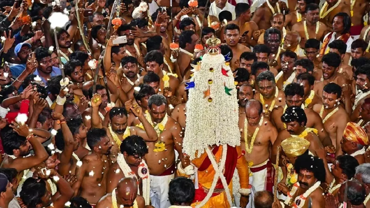 ಐತಿಹಾಸಿಕ ʻಬೆಂಗಳೂರು ಕರಗʼ ಮಹೋತ್ಸವ ಆರಂಭ