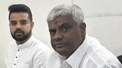 ಪ್ರಜ್ವಲ್‌ ರೇವಣ್ಣ ಲೈಂಗಿಕ ಹಗರಣ| ಅಪ್ಪ ಮಗನ ವಿರುದ್ಧ ಸಿಐಡಿ ಚಾರ್ಜ್‌ಶೀಟ್‌