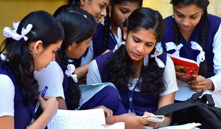 SSLC Exam Result | ಎಸ್ಎಸ್ಎಲ್ಸಿ ಪರೀಕ್ಷೆ ಪ್ರಕಟ ; ಈ ಬಾರಿಯೂ ಬಾಲಕಿಯರೇ ಸ್ಟ್ರಾಂಗು ! SSLC Exam Result | ಎಸ್ಎಸ್ಎಲ್ಸಿ ಪರೀಕ್ಷೆ ಪ್ರಕಟ ; ಈ ಬಾರಿಯೂ ಬಾಲಕಿಯರೇ ಸ್ಟ್ರಾಂಗು !
