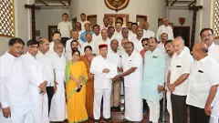 ಪೆನ್‌ಡ್ರೈವ್ ಪ್ರಕರಣ| ಸಿಬಿಐಗೆ ನೀಡುವಂತೆ ಸರ್ಕಾರಕ್ಕೆ ನಿರ್ದೇಶನ ನೀಡಿ: ರಾಜ್ಯಪಾಲರಿಗೆ ಜೆಡಿಎಸ್‌ ನಿಯೋಗ ಮನವಿ