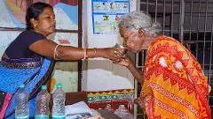 ಲೋಕಸಭೆ ಚುನಾವಣೆ 2024:  ಮಧ್ಯಾಹ್ನ 3ರವರೆಗೆ ಶೇ.49ರಷ್ಟು ಮತದಾನ; ಬಂಗಾಳದಲ್ಲಿ ಶೇ. 70, ಹಿಂದೆ ಬಿದ್ದ ಯುಪಿ