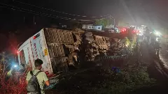 VRL ಬಸ್‌  ಅಪಘಾತ: ಇಬ್ಬರ ಸಾವು, ಏಳು ಪ್ರಯಾಣಿಕರ ಸ್ಥಿತಿ ಗಂಭೀರ!