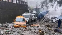 ಸಿಕ್ಕಿಂನಲ್ಲಿ ಸಿಲುಕಿರುವ 1,200 ಪ್ರವಾಸಿಗರು!  ಸ್ಥಳಾಂತರಕ್ಕೆ ಪ್ರಯತ್ನ