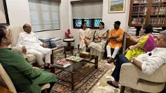 ಟಿಎಂಸಿ ಸಂಸದರನ್ನು ಭೇಟಿ ಮಾಡಿದ ಪವಾರ್: ಷೇರು ಮಾರುಕಟ್ಟೆ ಹಗರಣದ ತನಿಖೆಗೆ ಬೆಂಬಲ