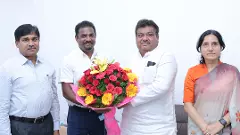 ಧಾರವಾಡ, ಚಾಮರಾಜನಗರದಲ್ಲಿ ಸ್ಪಿನ್‌  ಮಾಂತ್ರಿಕ  ಮುರಳೀಧರನ್‌ ಸಿಹಿತಿಂಡಿ ಉದ್ಯಮ!