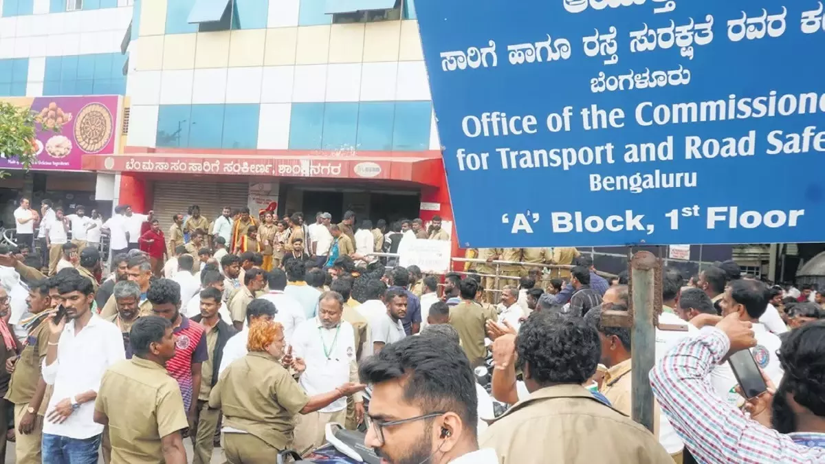 Electric Bike Taxi | ಎಲೆಕ್ಟ್ರಿಕ್ ಬೈಕ್ ಟ್ಯಾಕ್ಸಿ ನಿಷೇಧಿಸಿದ ಸರ್ಕಾರ