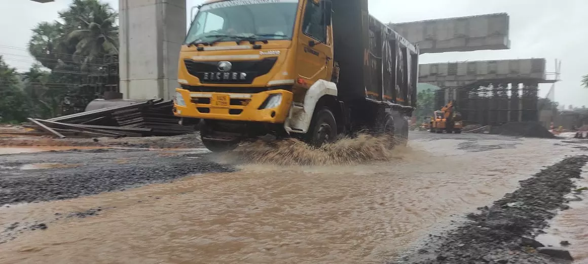 ರಾಜ್ಯದಲ್ಲಿ ಮುಂದುವರೆದ ಮಳೆಯ ಆರ್ಭಟ : ಮಹಾಮಳೆಗೆ ಐದು ಮಂದಿ ಬಲಿ