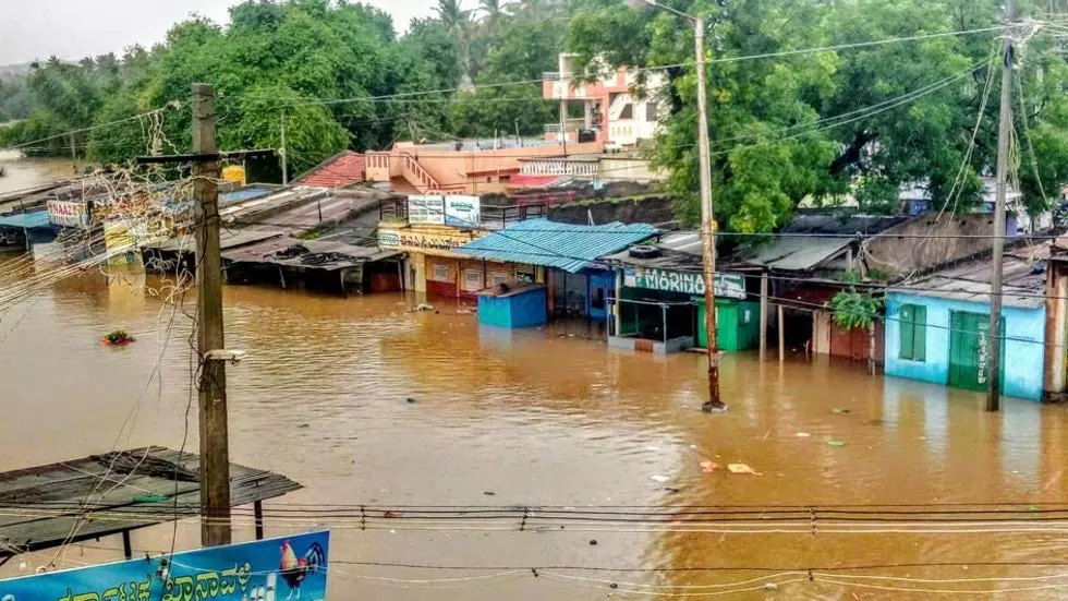 ಮಹಾರಾಷ್ಟ್ರ ಭೀಕರ ಮಳೆ | ಬೆಳಗಾವಿ ಜಿಲ್ಲೆಯಲ್ಲಿ ಪ್ರವಾಹ; ಜನಜೀವನ ಅಸ್ತವ್ಯಸ್ಥ