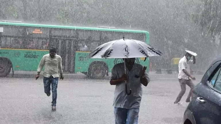 Rain Alert | ಭಾರೀ ಮಳೆ ಮುನ್ಸೂಚನೆ: ಹಬ್ಬದ ಸಂಭ್ರಮಕ್ಕೆ ತಣ್ಣೀರು