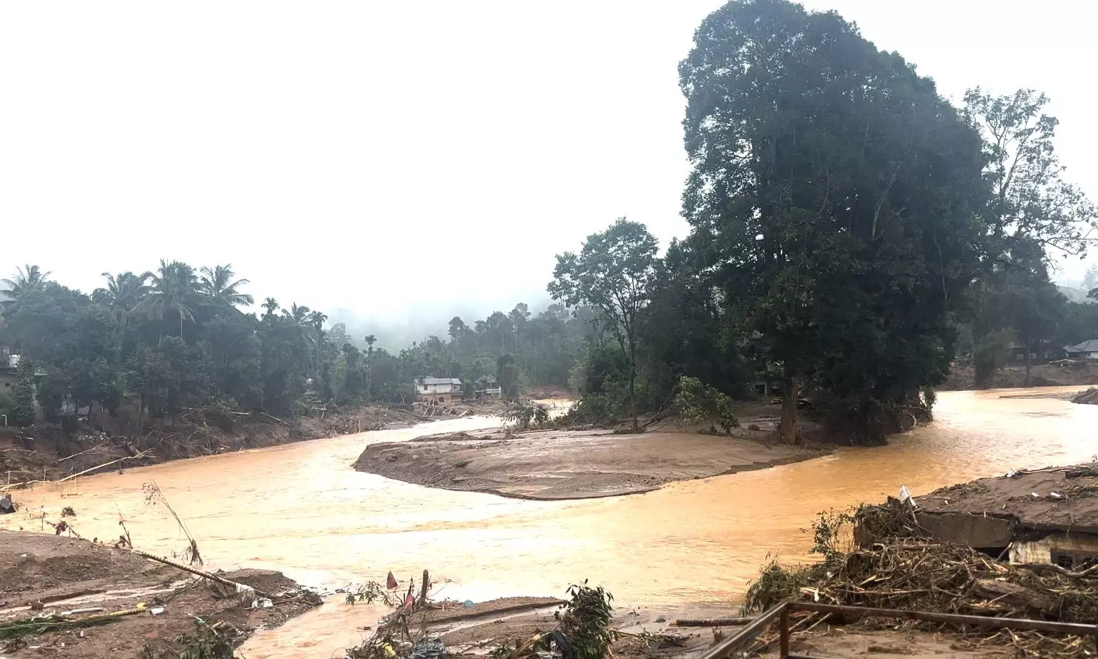 Wayanad Landslide | ʼದ ಫೆಡರಲ್‌ʼ ಪ್ರತ್ಯಕ್ಷ ವರದಿ: ಪ್ರಕೃತಿಯ ರುದ್ರನರ್ತನದ ಎದುರು ಹುಲುಮಾನವನ ಅದಮ್ಯ ಸ್ಥೈರ್ಯದ ಕಥೆ