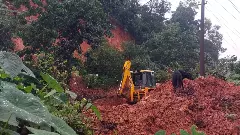 ಮುಂಗಾರು ಅಬ್ಬರ | ಅಲ್ಲಲ್ಲಿ ಭೂಕುಸಿತ, ಪ್ರವಾಹ: ಶಾಲೆಗಳಿಗೆ ರಜೆ, ಘಾಟಿ ರಸ್ತೆಗೆ ರಾತ್ರಿ ನಿರ್ಬಂಧ