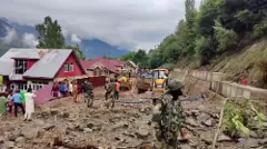 ಜಮ್ಮು-ಕಾಶ್ಮೀರದಲ್ಲಿ ಮೇಘಸ್ಫೋಟ; ಶ್ರೀನಗರ-ಲೇಹ್ ಹೆದ್ದಾರಿ ಸಂಚಾರಕ್ಕೆ ನಿರ್ಭಂಧ