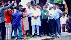 ಮಳೆ ಹಾನಿ ಪ್ರದೇಶಕ್ಕೆ ಡಿಸಿಎಂ ಭೇಟಿ | ಕಸ ವಿಲೇವಾರಿ, ಫುಟ್‌ಪಾತ್‌ ಒತ್ತುವರಿ ತೆರವು ಸೂಚನೆ