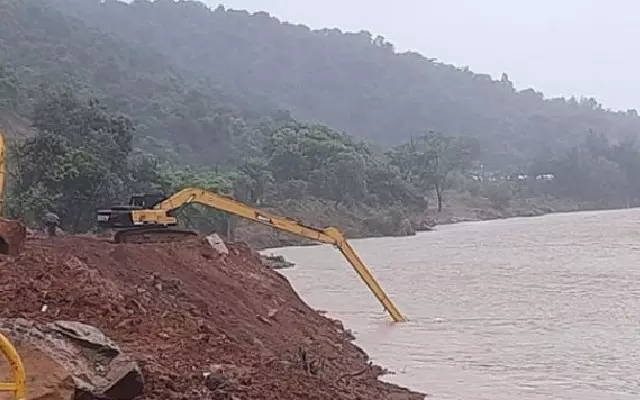 ಅಂಕೋಲ ಗುಡ್ಡ ಕುಸಿತ: 28 ದಿನಗಳ ಬಳಿಕ ಗಂಗಾವಳಿ ನದಿಯಲ್ಲಿ‌ ಲಾರಿ ಬಿಡಿ ಭಾಗ ಪತ್ತೆ