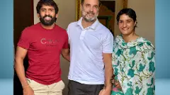 ವಿನೇಶ್ ಫೋಗಟ್ , ಬಜರಂಗ್ ಪೂನಿಯಾ ರಾಜೀನಾಮೆ: ಅಂಗೀಕಾರ ಪ್ರಕ್ರಿಯೆ ಆರಂಭಿಸಿದ ರೈಲ್ವೇ ಇಲಾಖೆ