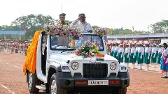 ಕಲ್ಯಾಣ ಕರ್ನಾಟಕ ಉತ್ಸವ | ರಾಷ್ಟ್ರ ಧ್ವಜಾರೋಹಣ ನೆರವೇರಿಸಿದ ಸಿಎಂ ಸಿದ್ದರಾಮಯ್ಯ