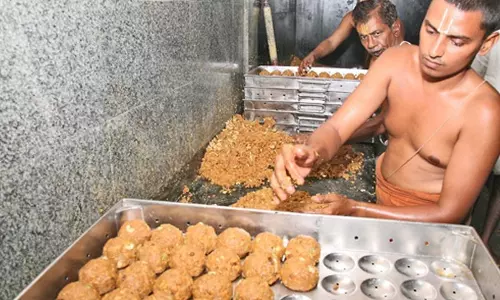 Tirupati Laddu Controversy| ತಿರುಪತಿ ಲಡ್ಡುಗಳಲ್ಲಿ ದನದ ಕೊಬ್ಬು,ಮೀನಿನ ಎಣ್ಣೆ: ಗುಜರಾತ್ ಖಾಸಗಿ ಪ್ರಯೋಗಾಲಯದ ವರದಿ