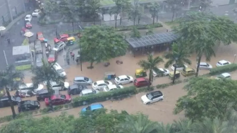 Bengaluru Rains| ಕೊಂಚ ಬಿಡುವು ಕೊಟ್ಟ ಮಳೆ; ಸಹಜ ಸ್ಥಿತಿಗೆ  ಸಿಲಿಕಾನ್‌ ಸಿಟಿ