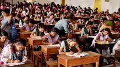 Public Exam Issue | ವಿದ್ಯಾರ್ಥಿಗಳಿಗೆ ಯಾಕೆ ಕಿರುಕುಳ ನೀಡುತ್ತಿದ್ದೀರಿ: ಮತ್ತೆ ಚಾಟಿ ಬೀಸಿದ ಸುಪ್ರೀಂಕೋರ್ಟ್‌