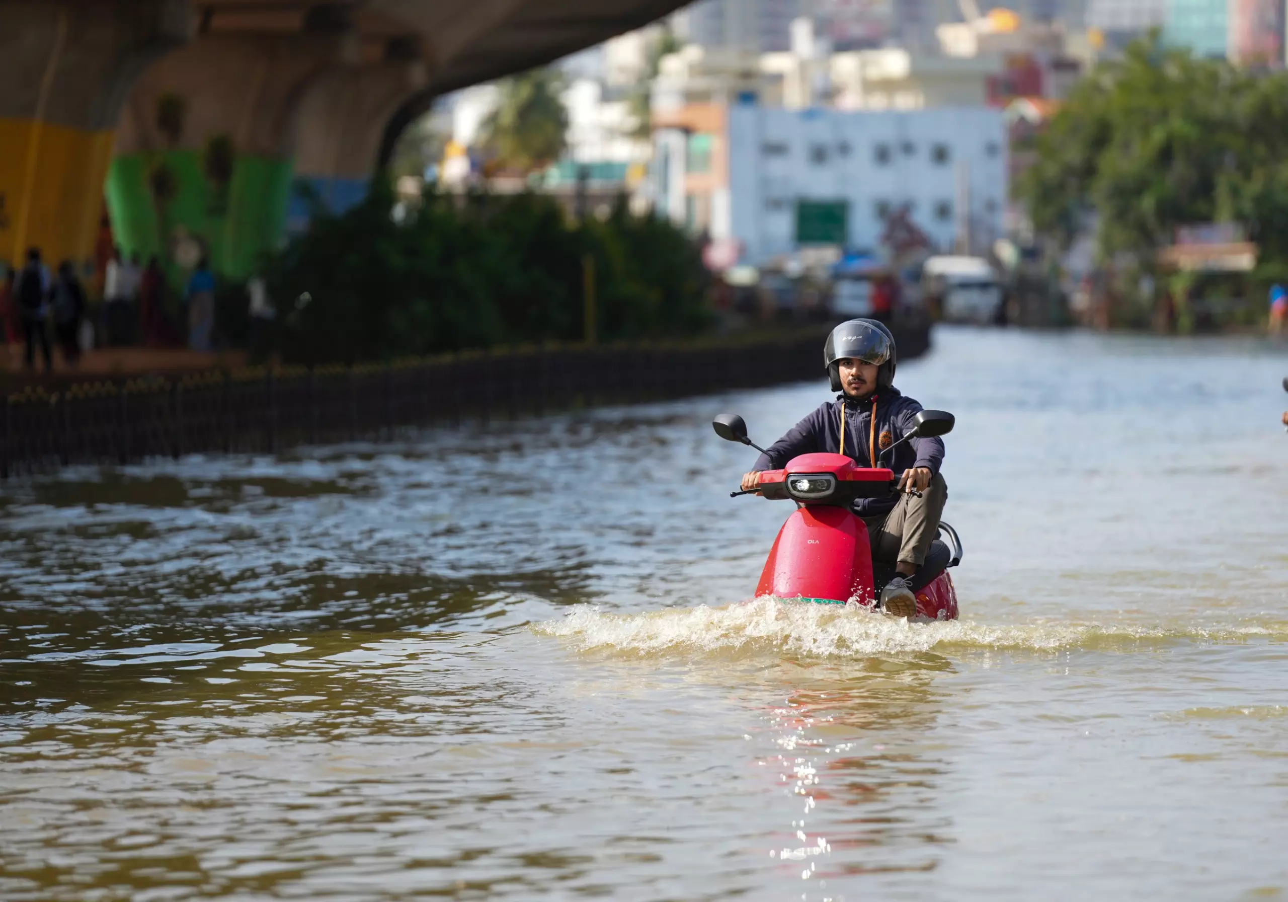 Rain Damages | ಮಹಾಮಳೆಗೆ ಅಪಾರ ಬೆಳೆ ಹಾನಿ, ಬೆಂಗಳೂರಿನಲ್ಲಿ ರಸ್ತೆಗಳೇ ಮಾಯ!