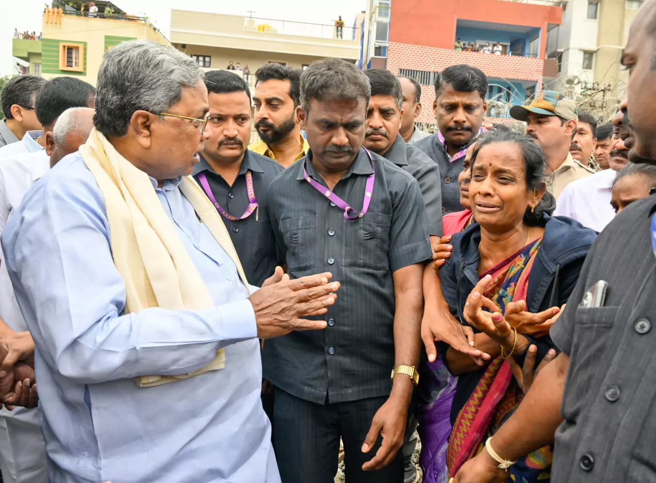 Building collapse | ಸಿಎಂ ಸ್ಥಳ ಭೇಟಿ: ಮೃತರ ಕುಟುಂಬಗಳಿಗೆ ಪರಿಹಾರ ಘೋಷಣೆ