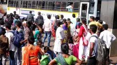 ಪ್ರಯಾಣಿಕರಿಗೆ ಸೂಚನೆ | ಬಸ್‌ ಮಾಲೀಕರು ಹೆಚ್ಚುವರಿ ಹಣ ಕೇಳಿದರೆ ದೂರು ನೀಡಿ: ಸಾರಿಗೆ ಇಲಾಖೆ