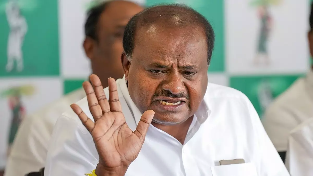 Karnataka By-Election | ಪ್ರತಿಸ್ಪರ್ಧಿಗಳ ಮೇಲೆ ಸರ್ಕಾರದ ದಬ್ಬಾಳಿಕೆ: ಕುಮಾರಸ್ವಾಮಿ‌ ಆರೋಪ