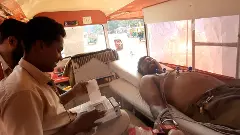 ‘X&Y ಸಿನಿಮಾ | ಸಾರ್ವಜನಿಕರ ಸಹಾಯಕ್ಕೆ ಆಟೋದಲ್ಲೊಂದು ಆಂಬ್ಯುಲೆನ್ಸ್