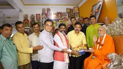 ಮುಸ್ಲಿಮರಿಗೆ ಮತ ಹಕ್ಕು ಬೇಡ ಹೇಳಿಕೆ |  ಪೊಲೀಸರೇ ಮಠಕ್ಕೆ ಬಂದರೆ ಉತ್ತರ ಕೊಡುತ್ತೇನೆ