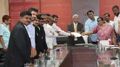 ಬಳ್ಳಾರಿ ಬಾಣಂತಿಯರ ಸಾವು | ಆರೋಗ್ಯ ಸಚಿವರ ರಾಜೀನಾಮೆಗೆ ಒತ್ತಾಯ: ಲೋಕಾಯುಕ್ತರಿಗೆ ಬಿಜೆಪಿ ದೂರು