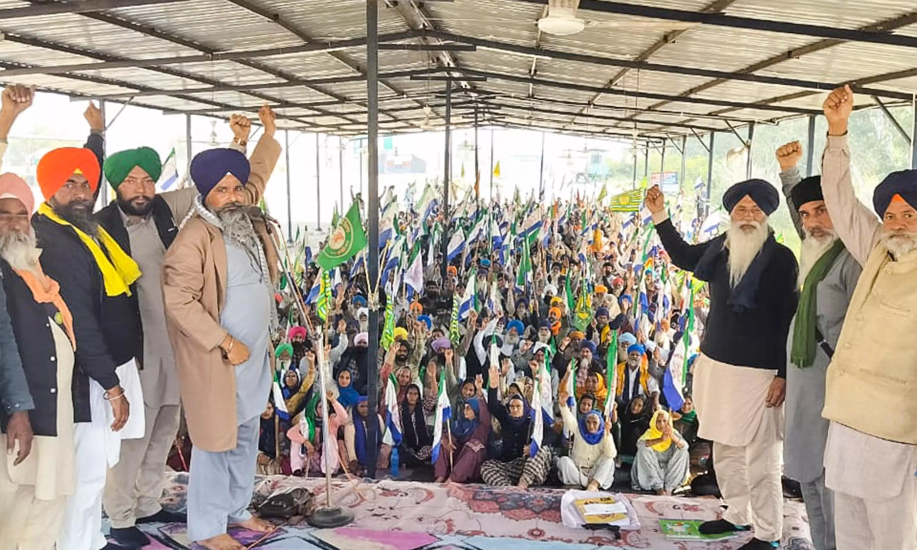 Farmers Protest | ಪ್ರತಿಭಟನೆಗೆ ಪೊಲೀಸರ ತಡೆ,  ಇಂದು ರಾಜಧಾನಿ ದೆಹಲಿಯತ್ತ ರೈತರ ಕಾಲ್ನಡಿಗೆ ಜಾಥಾ