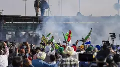Farmers protest | ಪೊಲೀಸ್ ಮುಖಾಮುಖಿಯಲ್ಲಿ ರೈತರಿಗೆ ಗಾಯ, ಜಾಥಾ ತಡೆದ ಹರ್ಯಾಣ ಸರ್ಕಾರ