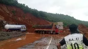 ಶಿರೂರು ಗುಡ್ಡ ಕುಸಿತ: ಮರಣ ಪತ್ರ ನೀಡದ ಆಡಳಿತದ ವಿರುದ್ಧ ಆಕ್ರೋಶ