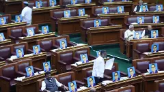 ಬೆಳಗಾವಿ ಅಧಿವೇಶನ | ಅಮಿತ್‌ ಶಾ ಹೇಳಿಕೆ ವಿವಾದ: ಬಿಜೆಪಿ ವಿರುದ್ಧ ಅಂಬೇಡ್ಕರ್‌ ಫೋಟೋ ಪ್ರದರ್ಶನ