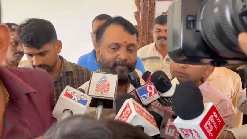 ಪ್ರಸಾದ್‌ ಅತ್ತಾವರ