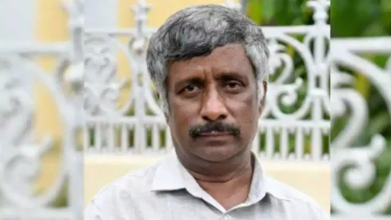 Muda Case ; ಸಿಎಂ ಮೇಲಿನ ಆರೋಪ ಸಾಬೀತುಪಡಿಸಲು ಅವಕಾಶಕ್ಕೆ ಕೋರಿ ಸ್ನೇಹಮಯಿ ಕೃಷ್ಣ ಕೋರ್ಟ್ಗೆ ಹೊಸ ಅರ್ಜಿ Muda Case ; ಸಿಎಂ ಮೇಲಿನ ಆರೋಪ ಸಾಬೀತುಪಡಿಸಲು ಅವಕಾಶಕ್ಕೆ ಕೋರಿ ಸ್ನೇಹಮಯಿ ಕೃಷ್ಣ ಕೋರ್ಟ್ಗೆ ಹೊಸ ಅರ್ಜಿ