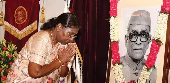 ರಾಷ್ಟ್ರಪತಿಗಳ ಈ ಪ್ರಸ್ತಾಪ ತೀರಾ ಕಳಪೆ ರಾಷ್ಟ್ರಪತಿಗಳ ಈ ಪ್ರಸ್ತಾಪ ತೀರಾ ಕಳಪೆ