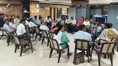 Protest | ಕಂದಾಯ ಇಲಾಖೆ ವಿರುದ್ಧ ಸಬ್‌ ರಿಜಿಸ್ಟ್ರಾರ್‌ ಅಹೋರಾತ್ರಿ ಧರಣಿ