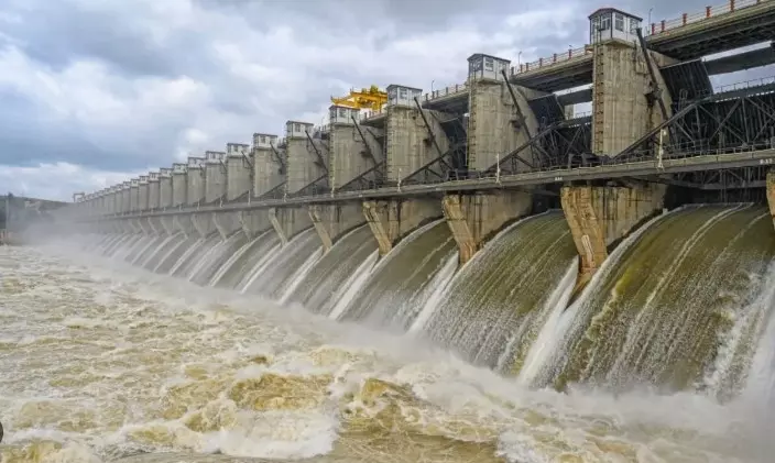 ಆಲಮಟ್ಟಿ ಅಣೆಕಟ್ಟು ಎತ್ತರಕ್ಕೆ ಮತ್ತೆ ಮಹಾ ಕ್ಯಾತೆ;  ಸುಪ್ರೀಂಗೆ ಮೇಲ್ಮನವಿ