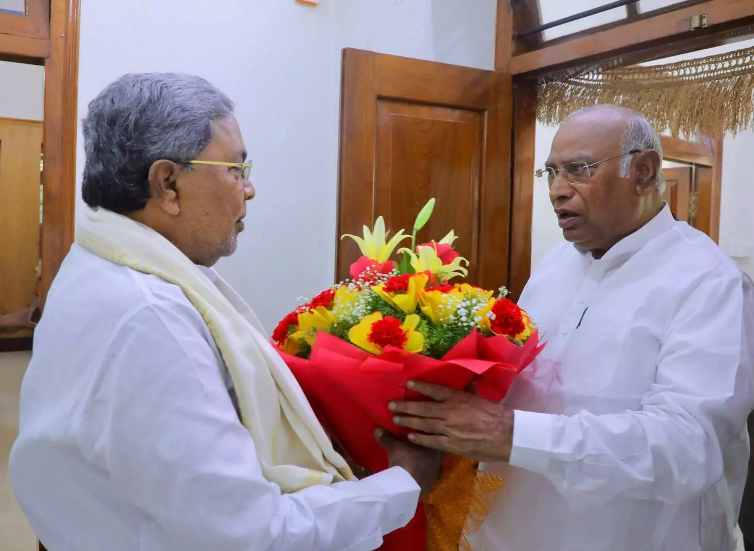 ಹೈಕಮಾಂಡ್‌ ಎಚ್ಚರಿಕೆಗೆ ತಣ್ಣಗಾದ ಸಿಎಂ | ಪಾಕಿಸ್ತಾನದ ಪರ ಘೋಷಣೆ ದೇಶದ್ರೋಹ ಎಂದ ಸಿದ್ದರಾಮಯ್ಯ