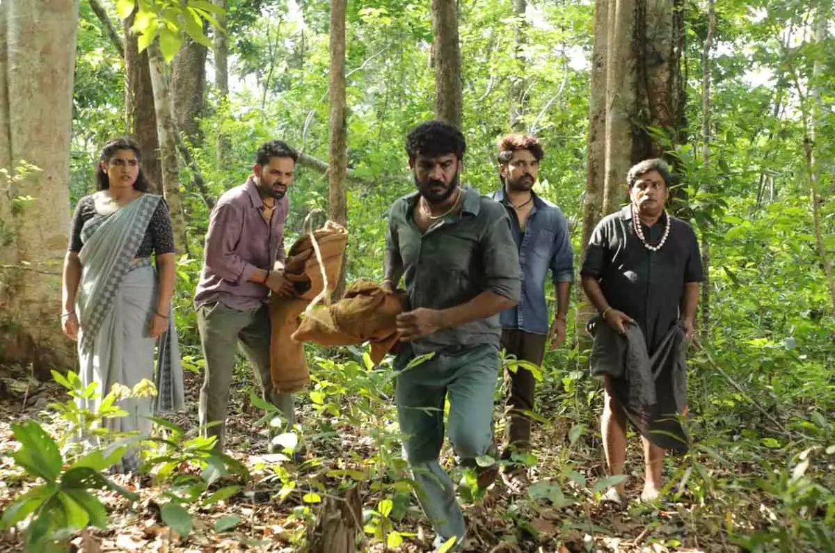 ಯಶಸ್ವಿ 50 ದಿನಗಳನ್ನು ಪೂರೈಸಿದ ಫಾರೆಸ್ಟ್ ಸಿನಿಮಾ