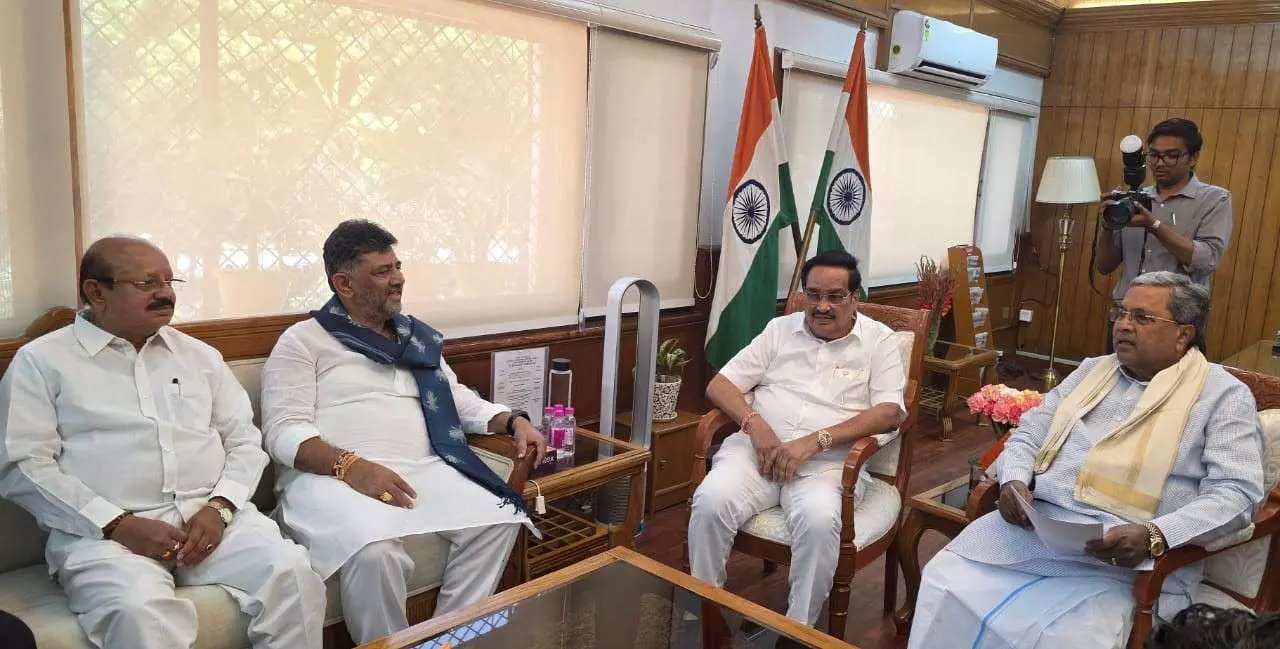 ರಾಜ್ಯದ ನೀರಾವರಿ ಯೋಜನೆಗಳಿಗೆ ಅನುಮೋದನೆ ನೀಡಲು ಕೇಂದ್ರಕ್ಕೆ ಮನವಿ ರಾಜ್ಯದ ನೀರಾವರಿ ಯೋಜನೆಗಳಿಗೆ ಅನುಮೋದನೆ ನೀಡಲು ಕೇಂದ್ರಕ್ಕೆ ಮನವಿ