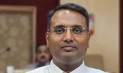 ಕಾಶ್ಮೀರಕ್ಕೆ ತೆರಳಿದ ಕರ್ನಾಟಕ ಅಧಿಕಾರಿಗಳ ತಂಡ ಕಾಶ್ಮೀರಕ್ಕೆ ತೆರಳಿದ ಕರ್ನಾಟಕ ಅಧಿಕಾರಿಗಳ ತಂಡ
