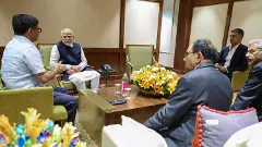 Pahalgam Terror Attack| ಪಹಲ್ಗಾಮ್ ಭಯೋತ್ಪಾದಕ ದಾಳಿ, ವಿಮಾನ ನಿಲ್ದಾಣದಲ್ಲಿಯೇ ಮೋದಿಯಿಂದ ಸಭೆ