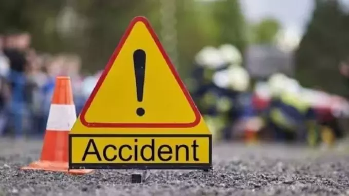 Kalaburagi Accident: ಕಾರು ಅಪಘಾತ; ಮಗು ಸೇರಿ ಮೂವರು ದುರ್ಮರಣ Kalaburagi Accident: ಕಾರು ಅಪಘಾತ; ಮಗು ಸೇರಿ ಮೂವರು ದುರ್ಮರಣ